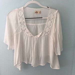 White short sleeve flowy blouse